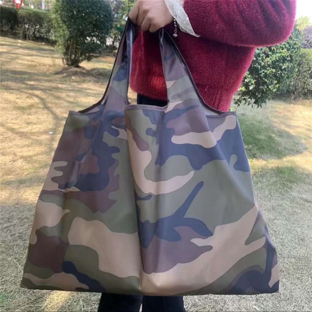 New Camouflage Unisex Large Capacity Polyester Light Foldable Casual Tote Bag - Picture 12 of 16